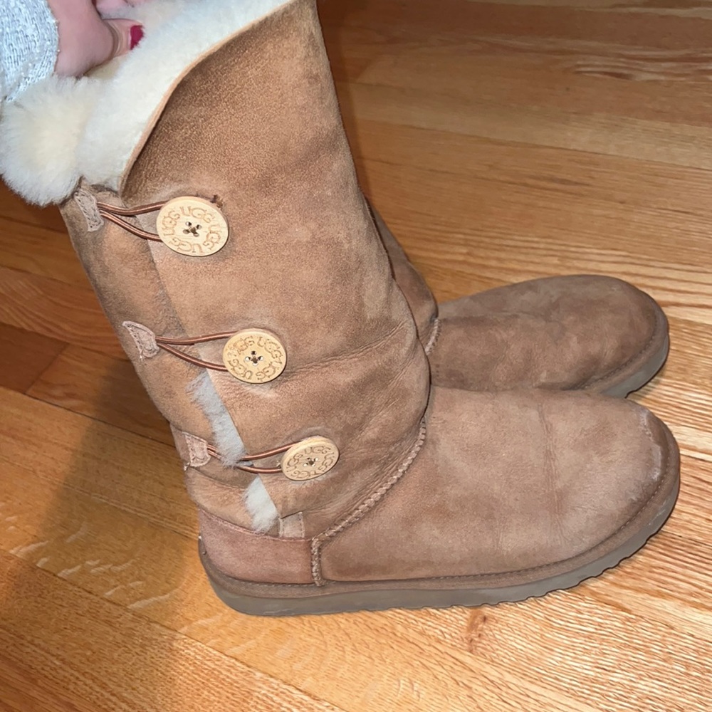 UGG brown button up boots, women’s size 9, lightly worn